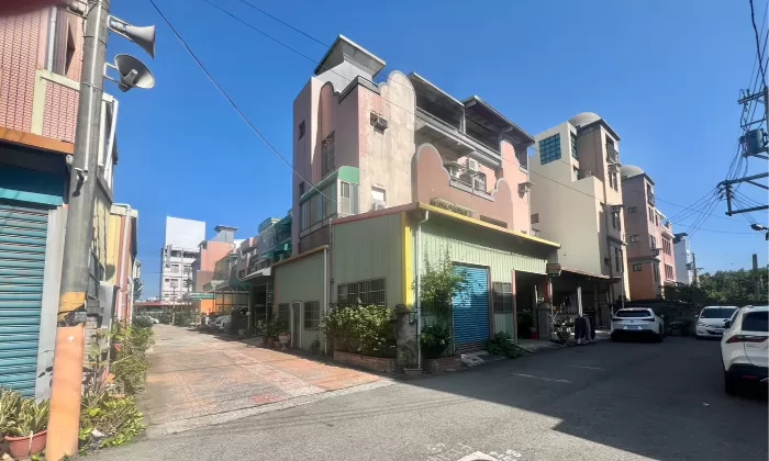 竹南【香格里拉】邊間雙臨路｜方正透天