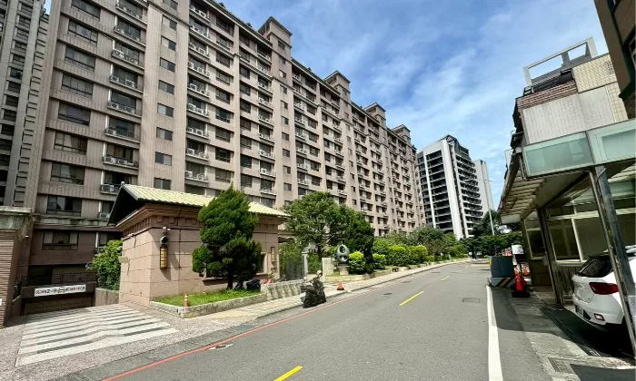 【臻愛竹北】高樓層美三房加雙平車